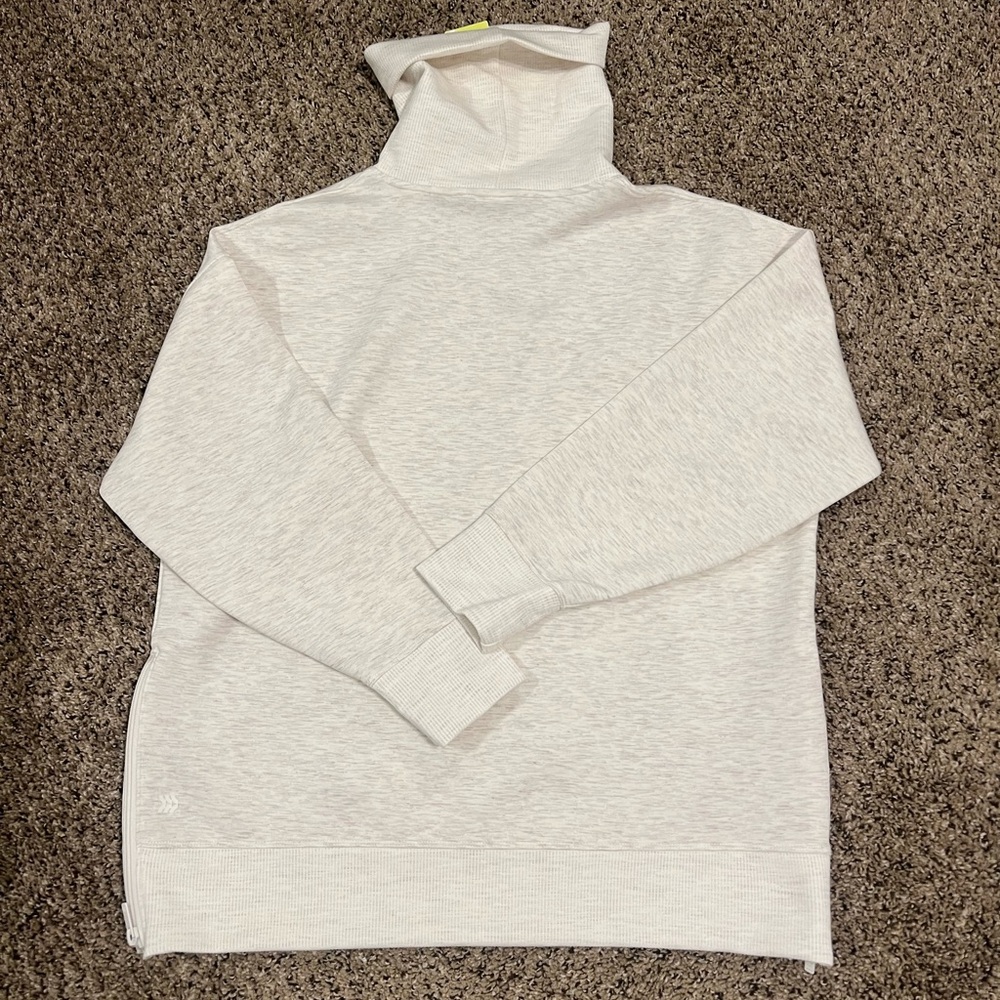 NWT Light Heather cream Turtleneck Pullover Sweatshirt - Target “All in Motion” - Picture 2 of 5